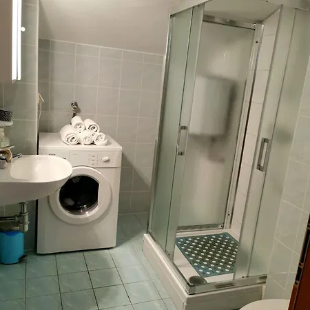 Penthouse Paulina - Large Sunny Terrace - Seaview - 250m To And Restaurants - Free Parking - And Ciovo - 15 Minutes To Airport Apartament *