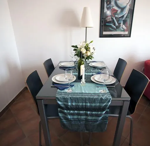 Apartman Penthouse Paulina - Large Sunny Terrace - Seaview - 250m To And Restaurants - Free Parking - And Ciovo - 15 Minutes To Airport Trogir